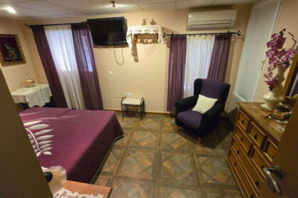 92712ed7aaef6828cb1797f9f1e97a04 - 9