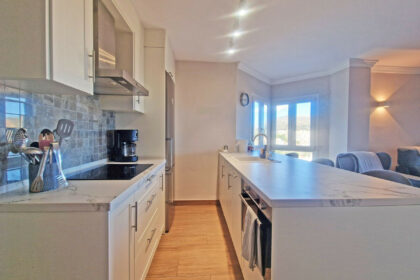 933092f40d44848fccfed9638be589e7 - 12