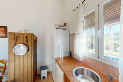 9335302e5b989bbb7fd08b066c86eb8d - 11