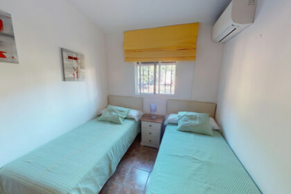 9335302e5b989bbb7fd08b066c86eb8d - 16