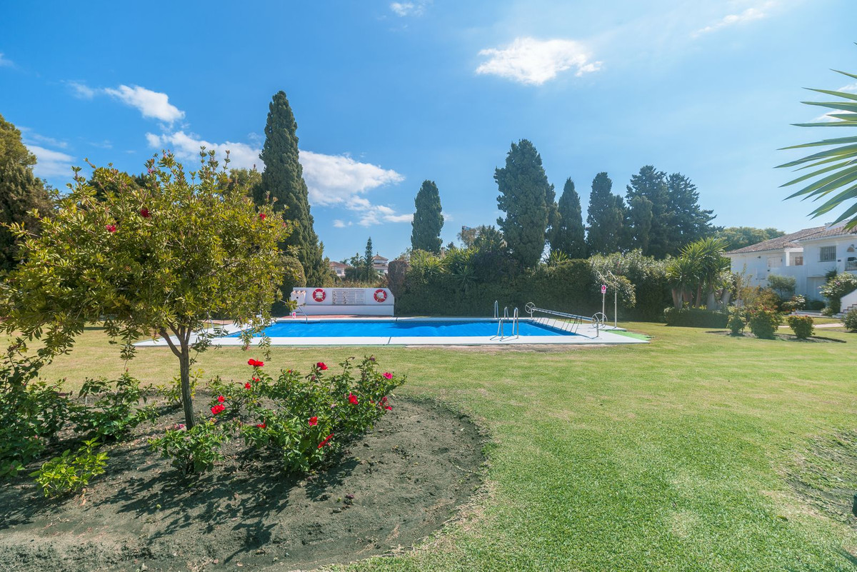 9418b0cf3b9c60231aa0afb8aca29710 - 34