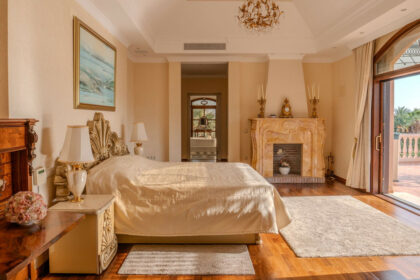 94382542f88374499409a9c50155195a - 14