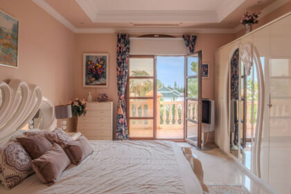 94382542f88374499409a9c50155195a - 51