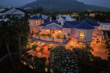 94382542f88374499409a9c50155195a - 68