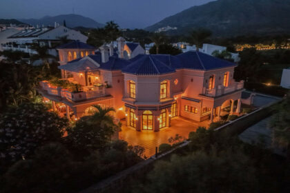 94382542f88374499409a9c50155195a - 69