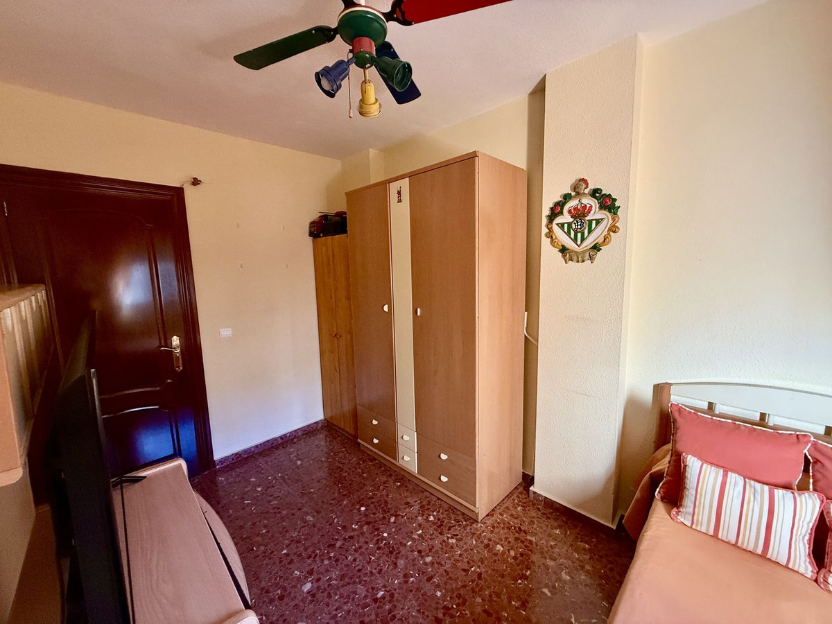 950a22e32160ae786337566347cae14d - 13