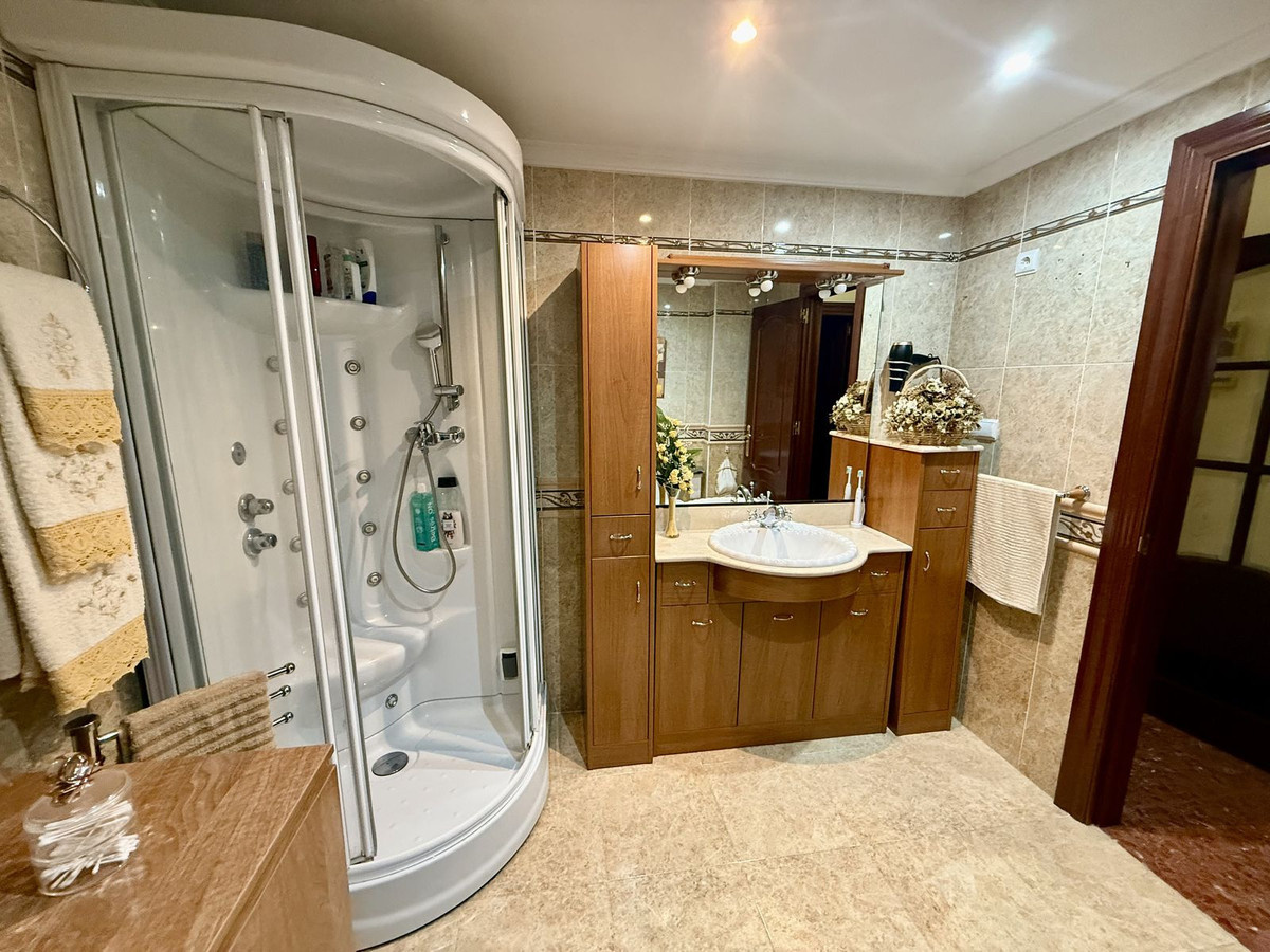 950a22e32160ae786337566347cae14d - 22