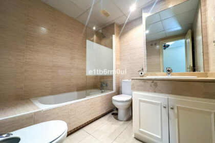 9595e00cdf628b659d7ea3dbe5bf51ab - 11