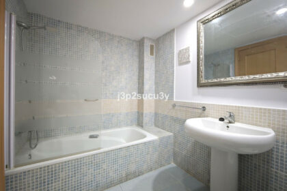 95d1ac241e2dacf0f3cf1678f30f70f2 - 23