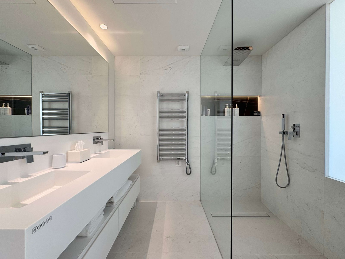 96da288313f13d3426e3f0788c657cbb - 16