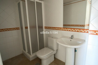 976ecf36640b97d409b97130ff8ed9e7 - 12