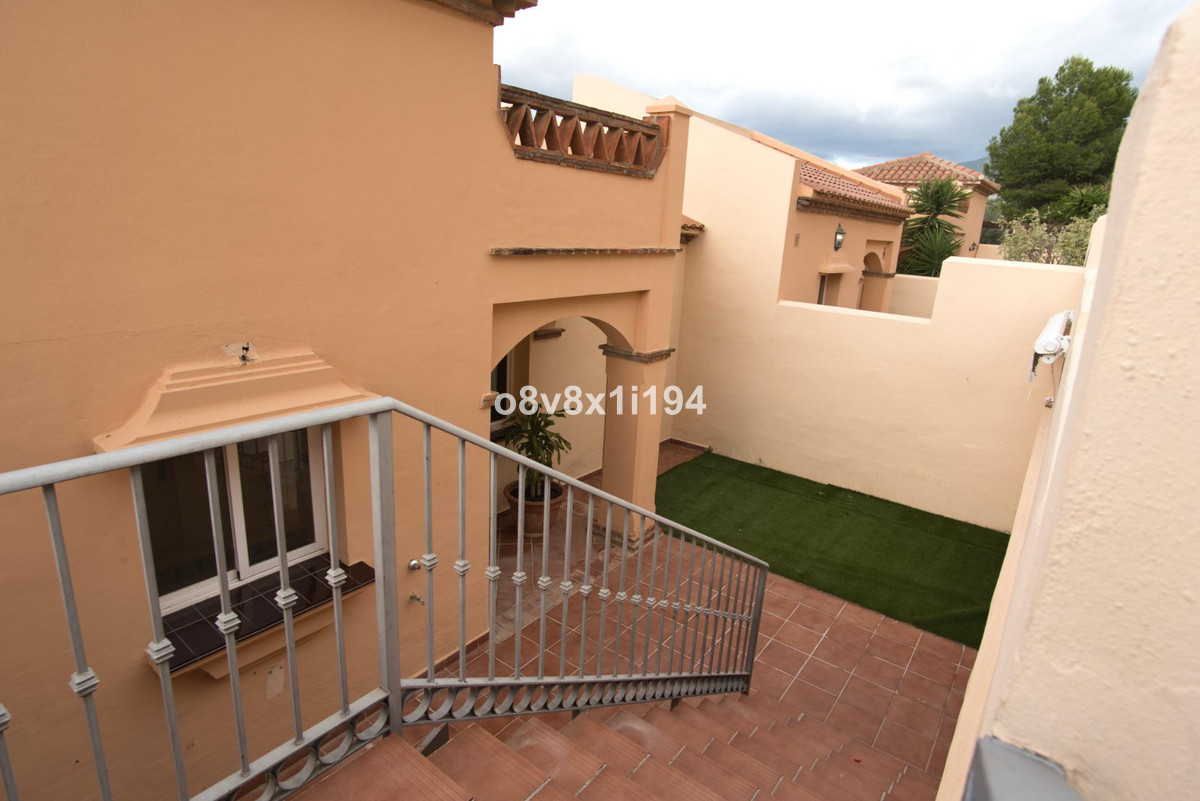 976ecf36640b97d409b97130ff8ed9e7 - 31