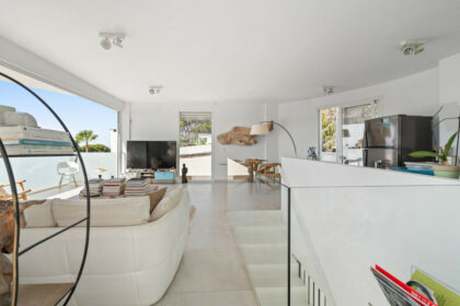 97c8a5387b14a17f010d0376e7615ea9 - 11