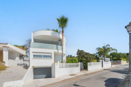 97c8a5387b14a17f010d0376e7615ea9 - 31