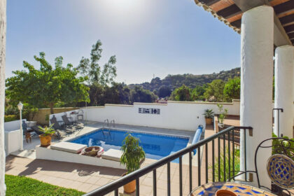 999ce8808c4739da7db19dd35543a813 - 1