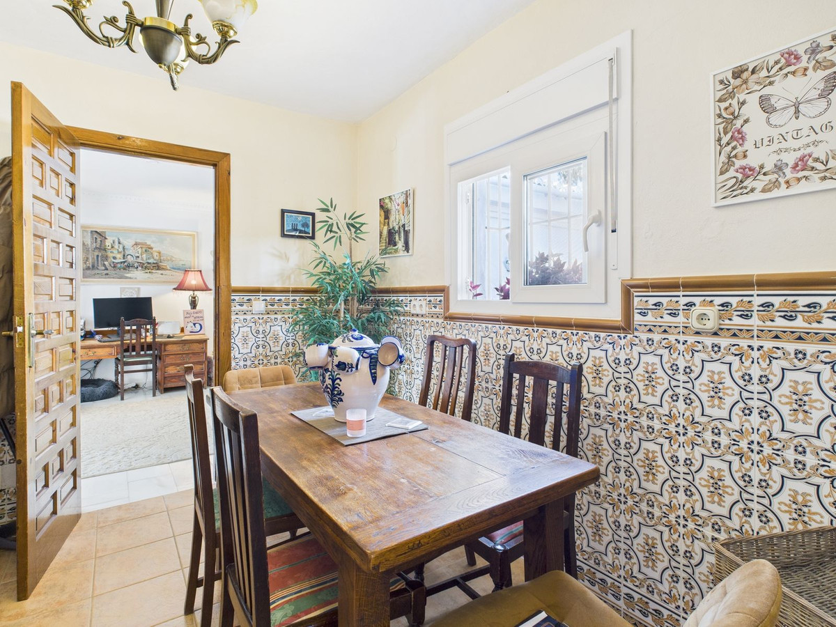 999ce8808c4739da7db19dd35543a813 - 12