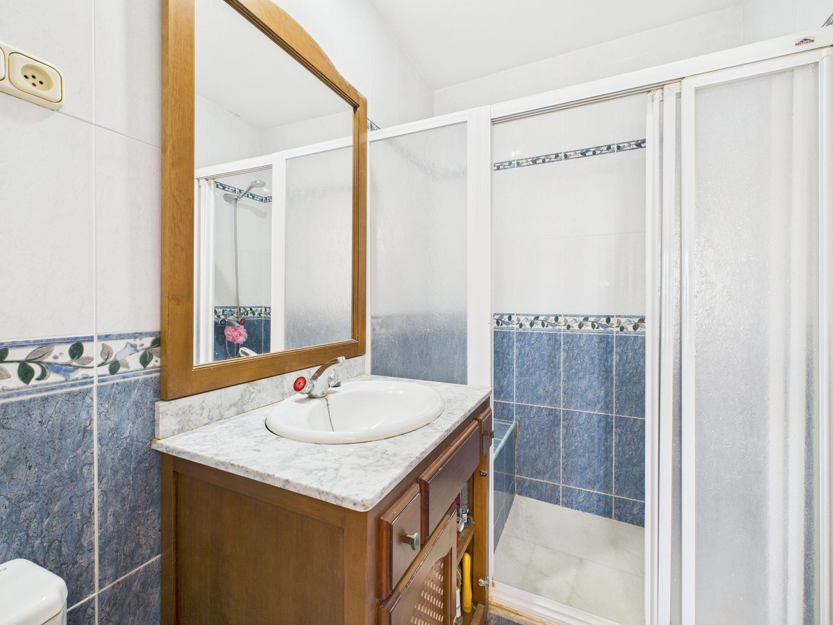 999ce8808c4739da7db19dd35543a813 - 24