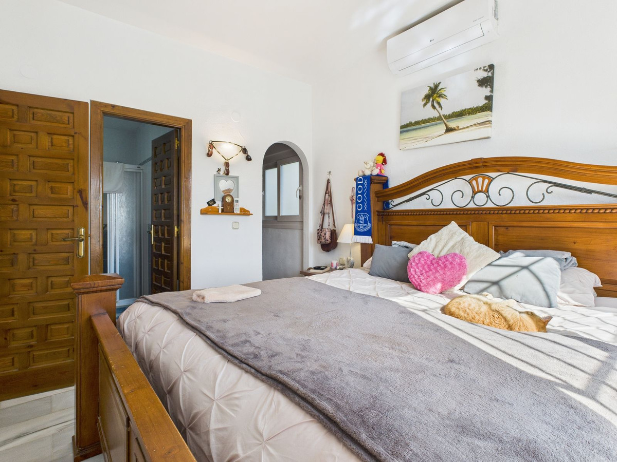 999ce8808c4739da7db19dd35543a813 - 25