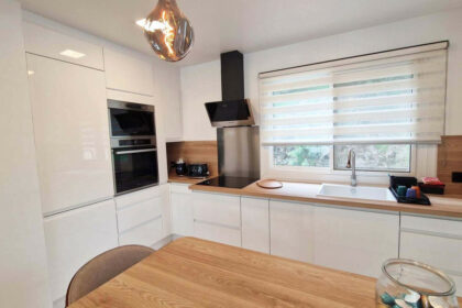 99f0d220b1cc3d007a31f84d68296d70 - 12