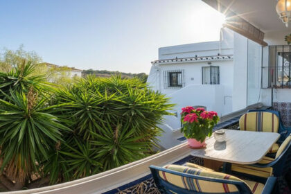 99fdefe5da240457eeebeb4f295b591a - 12