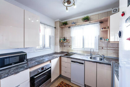 99fdefe5da240457eeebeb4f295b591a - 7