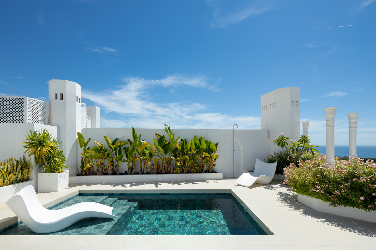 9a9f37575c0d84e6a1347ffa6c662a57 - 21