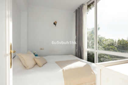 9acffb66368a5de04e9954a2b4d37040 - 12