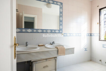 9acffb66368a5de04e9954a2b4d37040 - 26