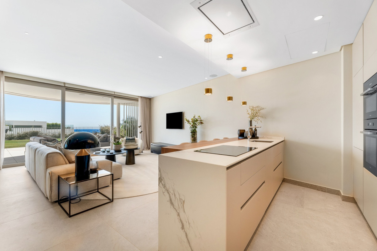 9ba04aae8826eb0aafcd82adf84d2237 - 2