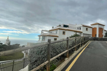 9c764b12147050d87af13785a8971762 - 38