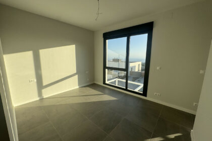 9dfa7af43864a576935bdb989e4c59ad - 13