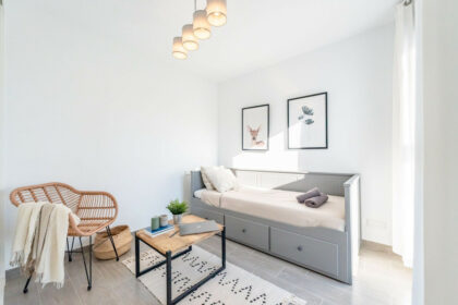 9efe0ccd53f1722a10b251ed92b1f1bf - 24