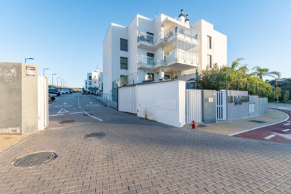 9efe0ccd53f1722a10b251ed92b1f1bf - 28