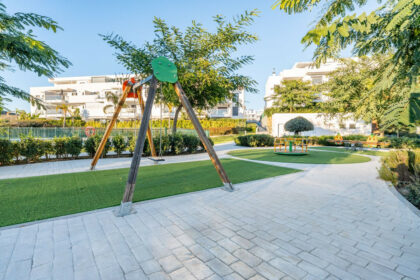 9efe0ccd53f1722a10b251ed92b1f1bf - 32