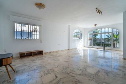 9f3117e26db13eb148053fee2fe2eb45 - 10