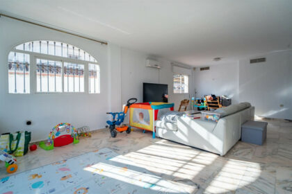 9f3117e26db13eb148053fee2fe2eb45 - 13