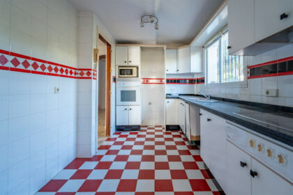 9f3117e26db13eb148053fee2fe2eb45 - 17