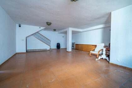 9f3117e26db13eb148053fee2fe2eb45 - 24