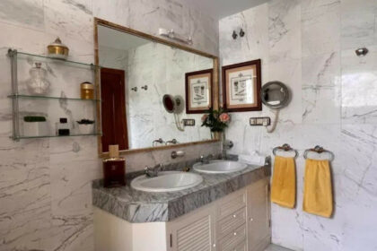 9f81c73933c69eda73814d3732f808ab - 15