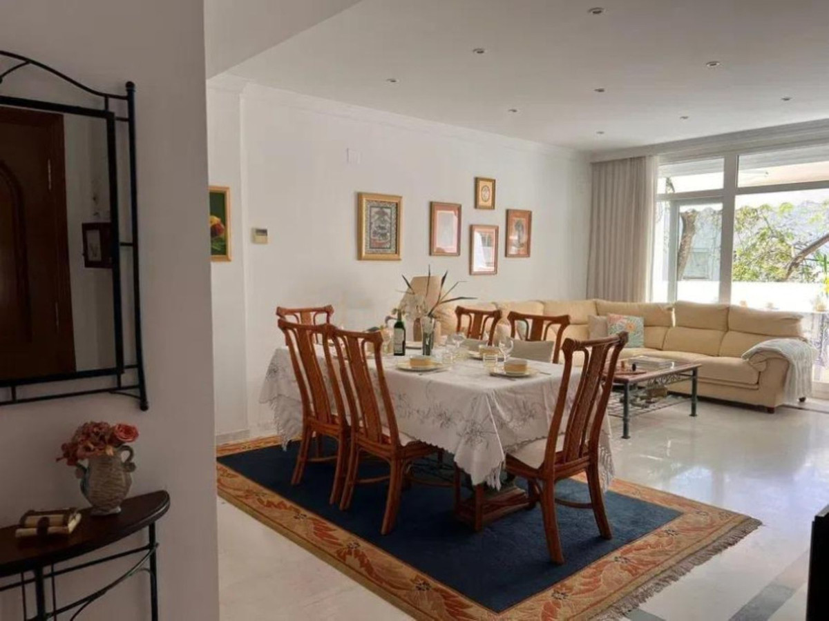 9f81c73933c69eda73814d3732f808ab - 20