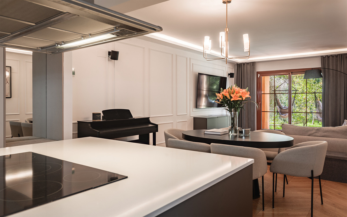 a044ca6e9e43e2f7532f671205e842f4 - 18