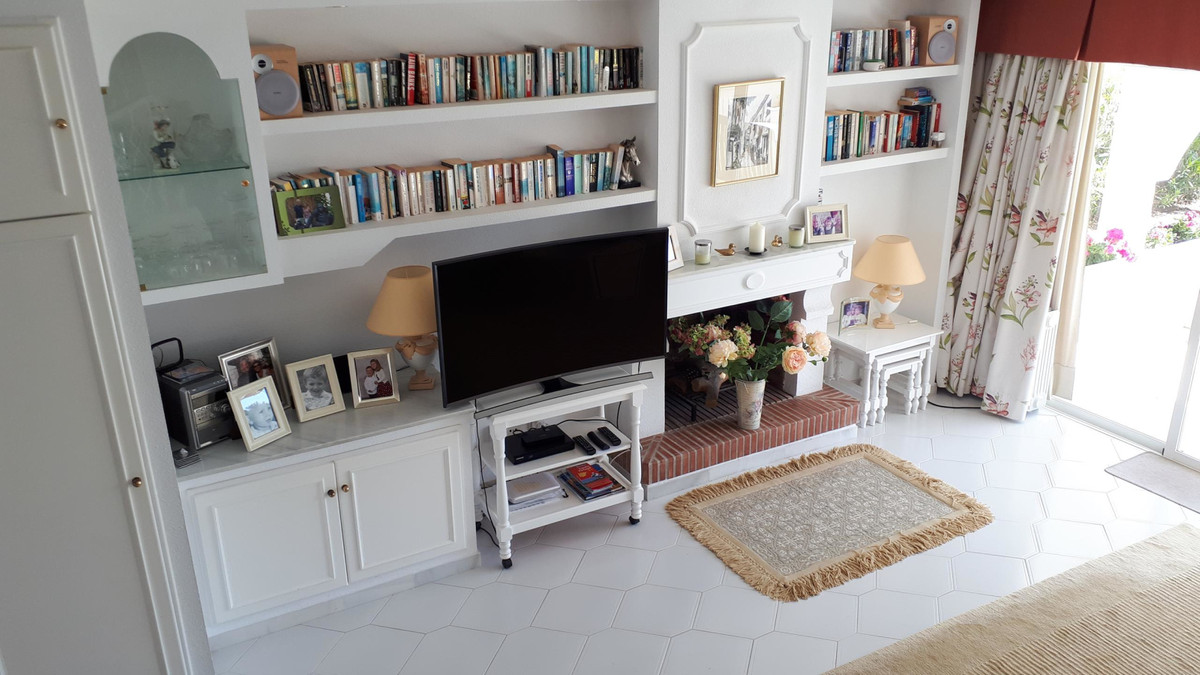 a0cc5139250c2cd59d4ef4bc87e5e883 - 17