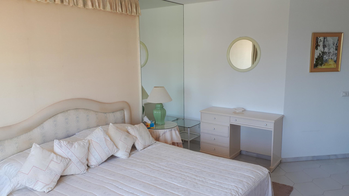 a0cc5139250c2cd59d4ef4bc87e5e883 - 28