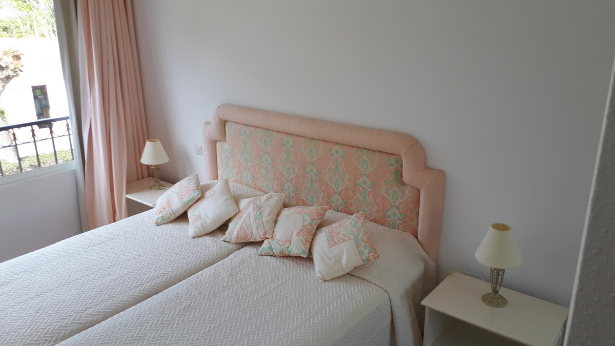 a0cc5139250c2cd59d4ef4bc87e5e883 - 36