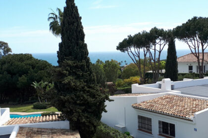 a0cc5139250c2cd59d4ef4bc87e5e883 - 37