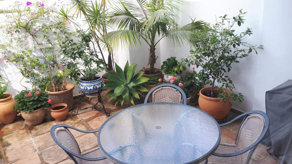 a0cc5139250c2cd59d4ef4bc87e5e883 - 40