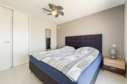 a127738b8aa52dc5af525cdf40c4971a - 33