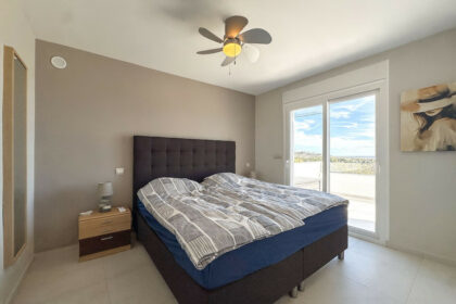 a127738b8aa52dc5af525cdf40c4971a - 34