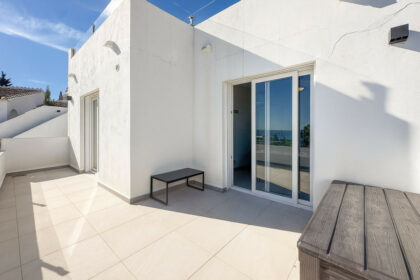 a127738b8aa52dc5af525cdf40c4971a - 35