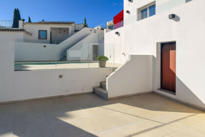 a127738b8aa52dc5af525cdf40c4971a - 49